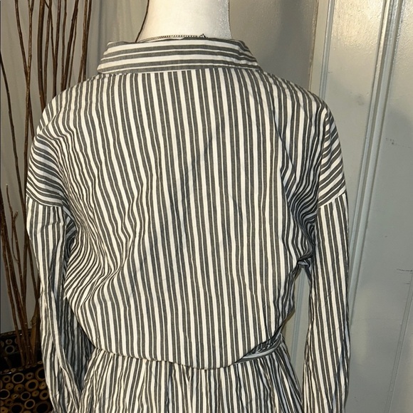 Striped Women's Wrap Jacket - Picture 7 of 10